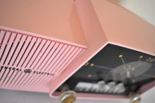 画像をギャラリービューアに読み込む, Princess Pink Mid Century 1959 General Electric Model C-416C Vacuum Tube AM Clock Radio Beauty Sounds Fantastic Excellent Condition!