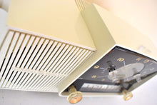 画像をギャラリービューアに読み込む, Bluetooth 準備完了 - 白雪姫 1959 ゼネラル エレクトリック モデル 913D 真空管 AM ラジオ 美しい!いいね！