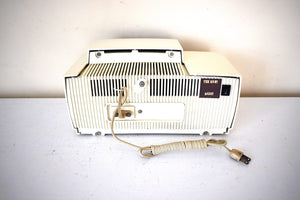 Bluetooth 準備完了 - 白雪姫 1959 ゼネラル エレクトリック モデル 913D 真空管 AM ラジオ 美しい!いいね！