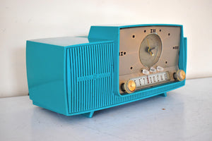 Seafoam Green Turquoise 1959 GE General Electric Model 914D AM Vacuum Tube Clock Radio Excellent Condition Rare Desirable Color!