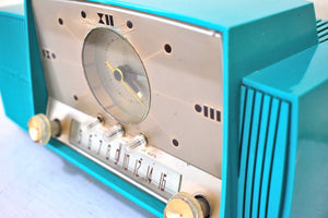 Seafoam Green Turquoise 1959 GE General Electric Model 914D AM Vacuum Tube Clock Radio Excellent Condition Rare Desirable Color!