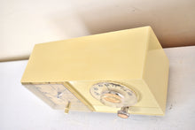 画像をギャラリービューアに読み込む, Beige Ivory Vintage 1964 General Electric Model C-403B AM Vacuum Tube Clock Radio Sounds Great!