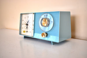 Powder Blue 1959 General Electric Model C-404B Vacuum Tube AM Clock Radio Excellent Condition! Sounds Great!