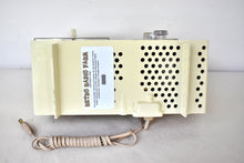 Charger l'image dans la galerie, Ivory White 1960 General Electric Model C410C AM Radio Excellent Condition Works Great!
