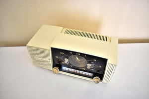 白雪姫 ミッドセンチュリーモダン 1959年ゼネラル・エレクトリックモデル C-430A 真空管AM時計ラジオ 美品！いいね！