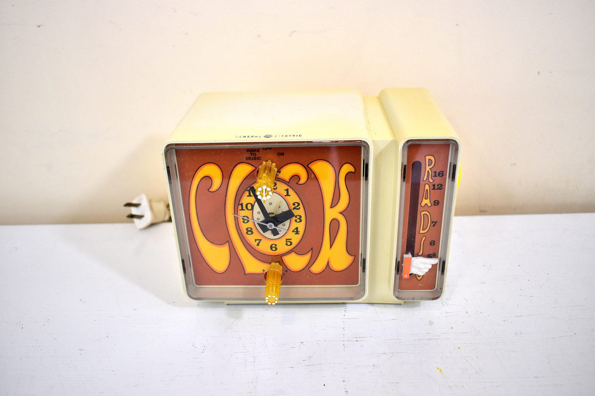 GROOVY Retro Solid State 1969 General Electric C3300A AM Clock Radio A ...
