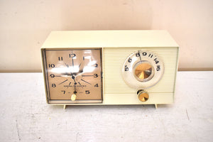 Bluetooth Ready To Go - Beige Ivory Vintage 1964 General Electric Model C-403D AM Vacuum Tube Alarm Clock Radio Sounds Great!