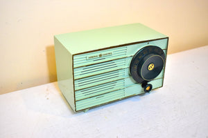 Pistachio Green 1957 General Electric Model 457S Vacuum Tube AM Radio Excellent Condition! Sounds Great!