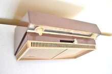 画像をギャラリービューアに読み込む, Sahara Tan 1958 General Electric Model T-116A Vacuum Tube AM Clock Radio Dual Speaker Excellent Condition!