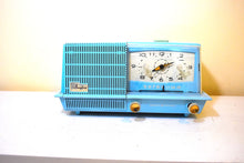 Charger l&#39;image dans la galerie, Cornflower Blue 1958 GE General Electric Model C-421A AM Vintage Radio Excellent Condition! Sounds Great!