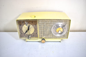 Bluetooth Ready To Go -  Ivory Beige 1966 General Electric Model C465C Vacuum Tube AM Radio Alarm Clock Excellent Condition! Sounds Great!