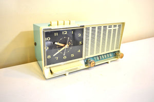 Turquoise and White 1960 General Electric Model C-4518 AM Vintage Radio Excellent Condition Sounds Terrific!