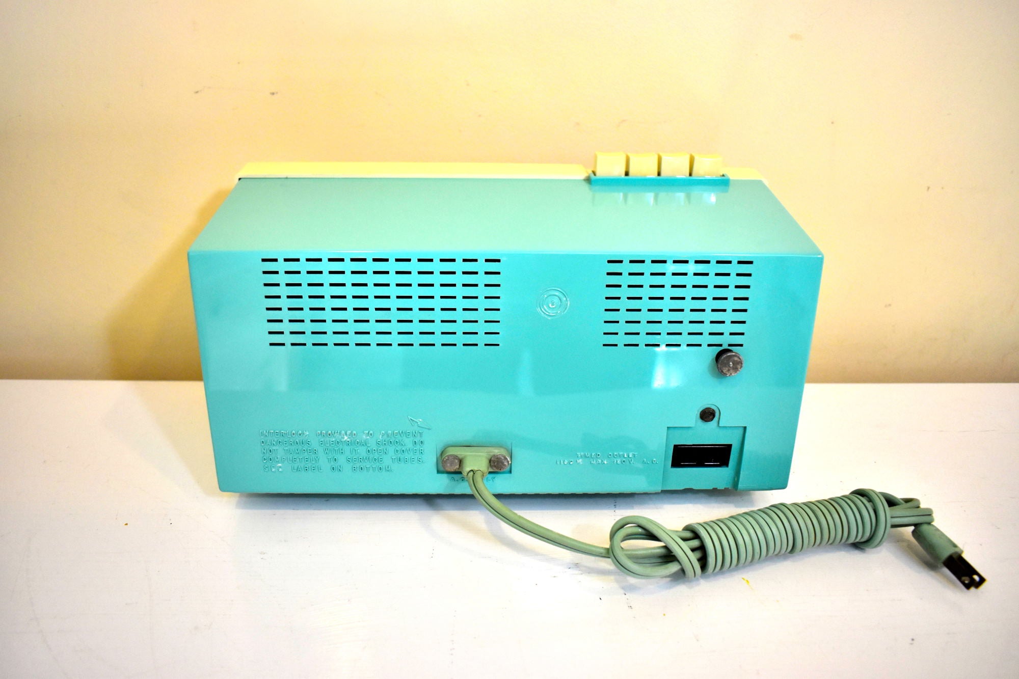Turquoise and White 1960 General Electric Model C-4518 AM Vintage