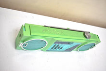 画像をギャラリービューアに読み込む, Neon Green GPX Model A275R AM FM Mini Boombox Radio! Sounds Great Excellent Condition!