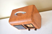 Load image into Gallery viewer, Artisan Crafted Wood 1947 General Television Model 2A5 AM Vacuum Tube Radio Totally Restored and Sounds Wonderful!