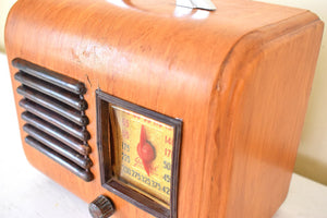 Artisan Crafted Wood 1947 General Television Model 2A5 AM Vacuum Tube Radio Totally Restored and Sounds Wonderful!