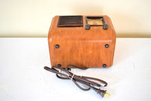 Load image into Gallery viewer, Artisan Crafted Wood 1947 General Television Model 2A5 AM Vacuum Tube Radio Totally Restored and Sounds Wonderful!