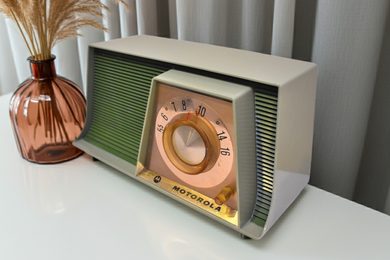 Avocado Green 1963 Motorola Model A17G49 AM Vintage Radio Sounds Terrific! Excellent Shape!
