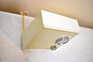 Bluetooth Ready To Go - Puff White 1966 Jetstream Model 6411 AM Solid State Transistor Radio! How Fun!