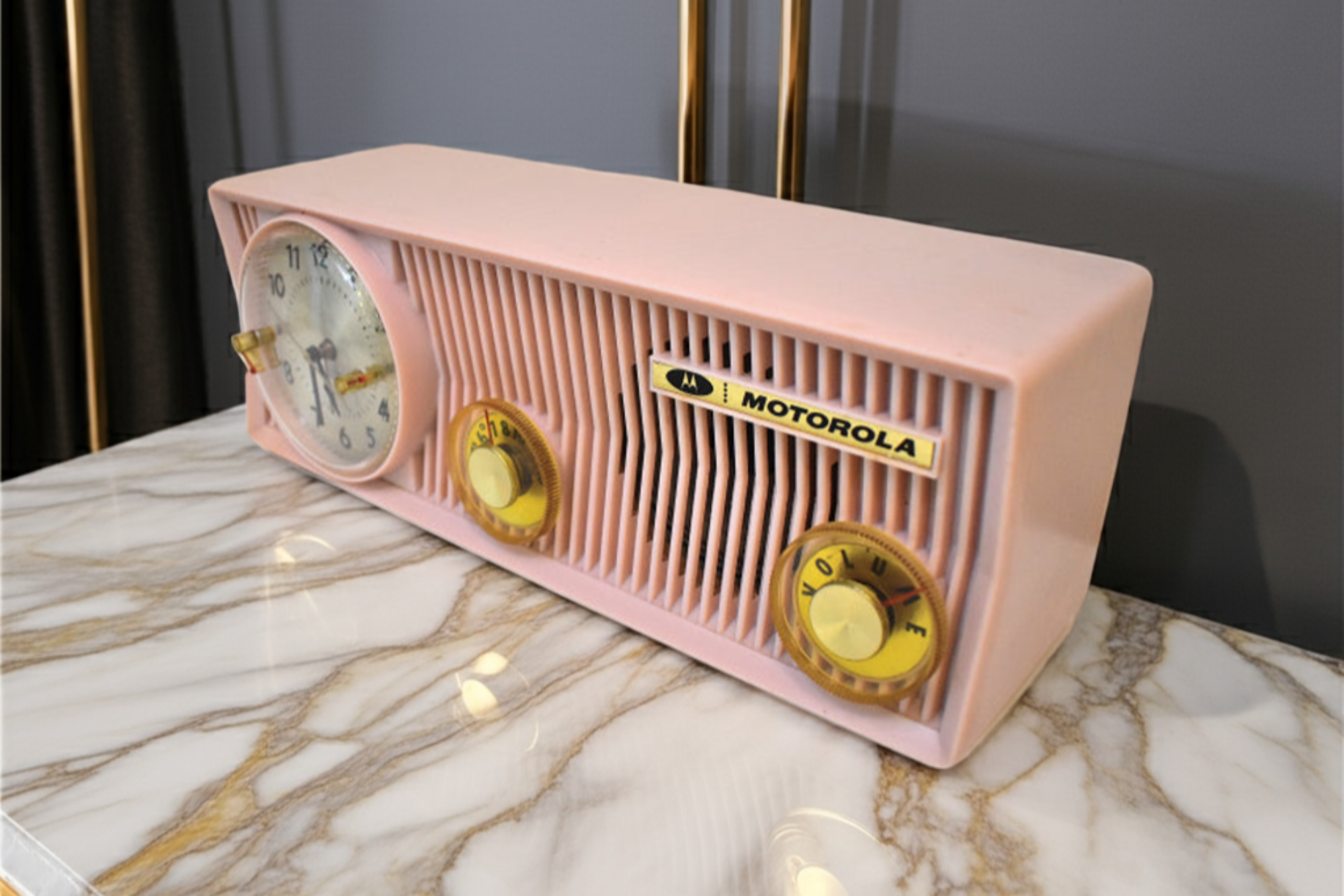 Velvet Pink 1957 Motorola Model 57CS3A Vacuum Tube AM Clock Radio Excellent Condition Sounds Great!