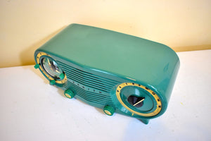 Leaf Green 1952 Zenith Owl Eyes Model J616 AM Vacuum Tube Radio Great Sounding! Excellent Condition!
