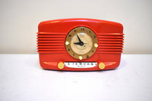 Load image into Gallery viewer, Chieftian Red 1951 Lang Model DR90 Vacuum Tube AM Radio Excellent Condition Rare Original Molded Color Sounds Lang-tastic!