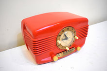 Load image into Gallery viewer, Chieftian Red 1951 Lang Model DR90 Vacuum Tube AM Radio Excellent Condition Rare Original Molded Color Sounds Lang-tastic!