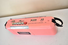 画像をギャラリービューアに読み込む, Go-Go's Pink 80s Lennox Model CT-72 AM FM Cassette Mini Boombox Radio! Sounds Great Excellent Condition! Original Box!