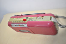 画像をギャラリービューアに読み込む, Magenta 80s Street Beat Model CT-72 AM FM Cassette Mini Boombox Radio! Sounds Great Excellent Condition!