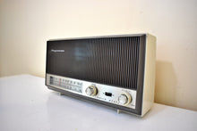 Charger l&#39;image dans la galerie, Bluetooth Ready To Go - Nutmeg Brown 1962 Magnavox Model 1FM062 Solid State AM/FM Radio Excellent Condition! Sounds Great!