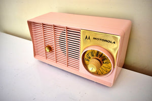 Cotillion Pink 1957/58 Motorola Model 5T23P-1 AM Vacuum Tube Radio Rare Model!