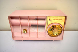 Cotillion Pink 1957/58 Motorola Model 5T23P-1 AM Vacuum Tube Radio Rare Model!