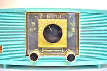 Load image into Gallery viewer, Robin Egg Blue 1957 Magnavox Model R5 Vacuum Tube AM Radio Sounds Great! Excellent Condition!