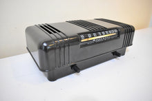Load image into Gallery viewer, Pitch Black Bakelite 1947 Majestic Model 5BO1A Vacuum Tube AM Radio Sounds Great Excellent Condition! Rare Pancake Design!