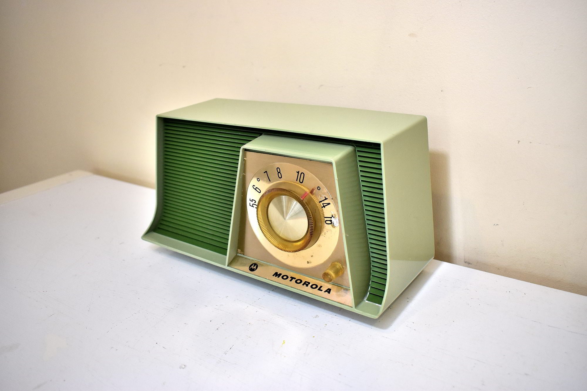 アボカド グリーン 1961 モトローラ モデル A17G AM ビンテージ ラジオ 