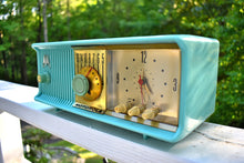 Charger l'image dans la galerie, Aquamarine Turquoise 1957 Motorola Model 56CD Vacuum Tube AM Clock Radio Rare Beautiful Color Sounds Fantastic!