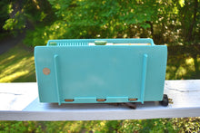 Charger l'image dans la galerie, Aquamarine Turquoise 1957 Motorola Model 56CD Vacuum Tube AM Clock Radio Rare Beautiful Color Sounds Fantastic!