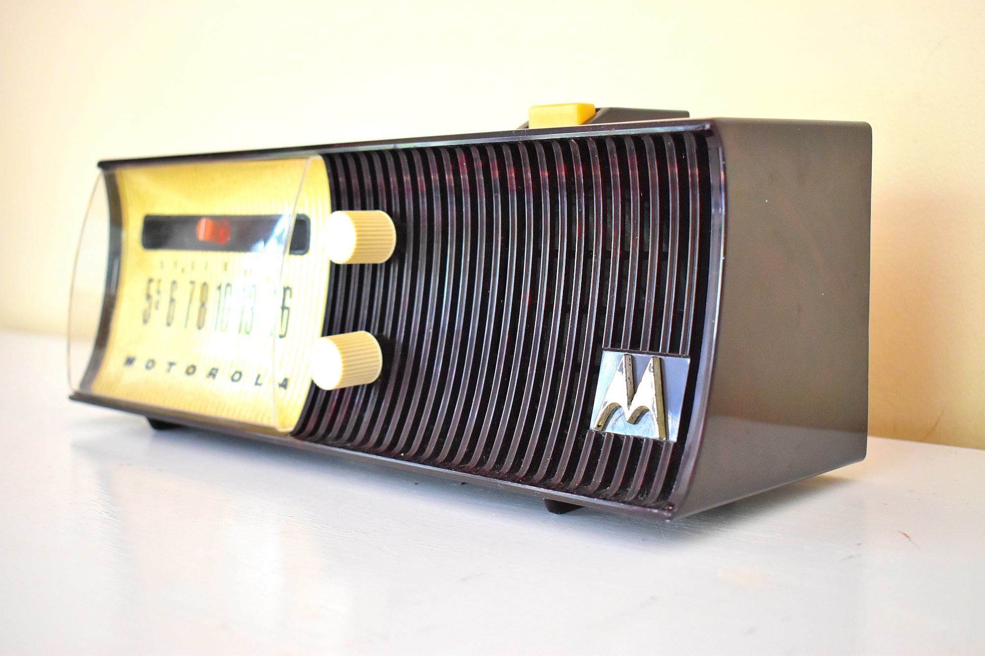 Espresso Brown Marble 1957 Motorola Model 57H AM Vacuum Tube Radio Rar ...