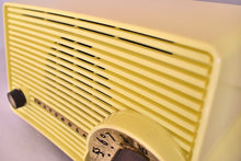 画像をギャラリービューアに読み込む, フィエスタレッド 1957 モトローラモデル 5T22R "ドラッグスター" AM 真空管ラジオ 素晴らしいサウンド!非常に希少な望ましいモデル！ミントコンディション！