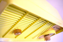 Load image into Gallery viewer, Citron Yellow 1957 Motorola Model 5T23Y AM Vacuum Tube Radio Rare Model! Rare Color!
