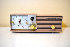 Sahara Taupe 1959 Motorola Model 5T27N-1 Vacuum Tube AM Radio Clean and Gorgeous Looking and Sounding!