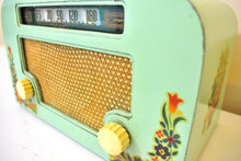 Charger l&#39;image dans la galerie, Garden Home Green 1940 Motorola 55x15 Vacuum Tube AM Radio Original Factory Quaint Design! Excellent Plus Condition!