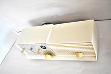 Load image into Gallery viewer, Alpine White Mid Century 1957 Motorola Model 5C27W-1 Vacuum Tube AM Clock Radio! Excellent Condition! Sounds Great!