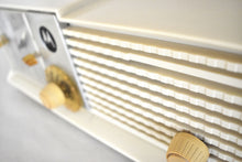 Load image into Gallery viewer, Alpine White Mid Century 1957 Motorola Model 5C27W-1 Vacuum Tube AM Clock Radio! Excellent Condition! Sounds Great!