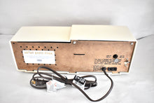 Load image into Gallery viewer, Alpine White Mid Century 1957 Motorola Model 5C27W-1 Vacuum Tube AM Clock Radio! Excellent Condition! Sounds Great!