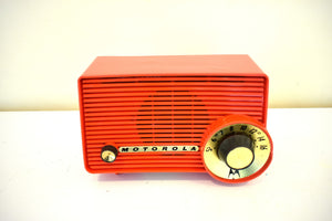 Testa Rossa Red Motorola Model 5T22R "The Dragster" AM Vacuum Tube Radio Great Sounding! Very Rare Desirable Model!