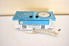 Charger l&#39;image dans la galerie, Bluetooth Ready To Go - Cielo Blue 1963 Motorola Model A234B AM Vacuum Tube Radio Works Great Looks Great! Excellent Condition!