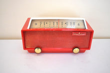 画像をギャラリービューアに読み込む, マンダリンオレンジ 1953 Philco Transitone Model 53-562 AM 真空管ラジオのサウンドは素晴らしいです。希少なファクトリーカラー！