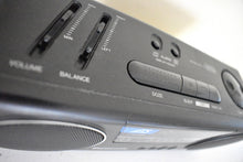 Charger l&#39;image dans la galerie, Tech Black 1980s Soundesign Model RC-X210A AM FM Digital Alarm Clock Radio! Excellent Condition! Sounds Great!