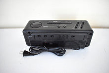 Charger l&#39;image dans la galerie, Tech Black 1980s Soundesign Model RC-X210A AM FM Digital Alarm Clock Radio! Excellent Condition! Sounds Great!